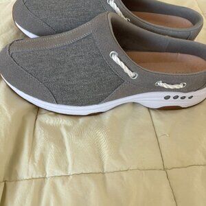 Easy Spirit Gray Travelport 9.5 M